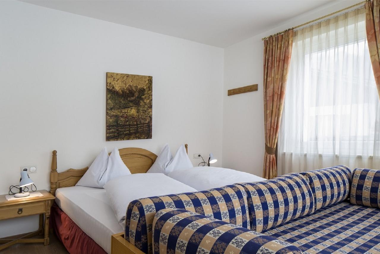 Hotel Schoenblick Sexten Extérieur photo