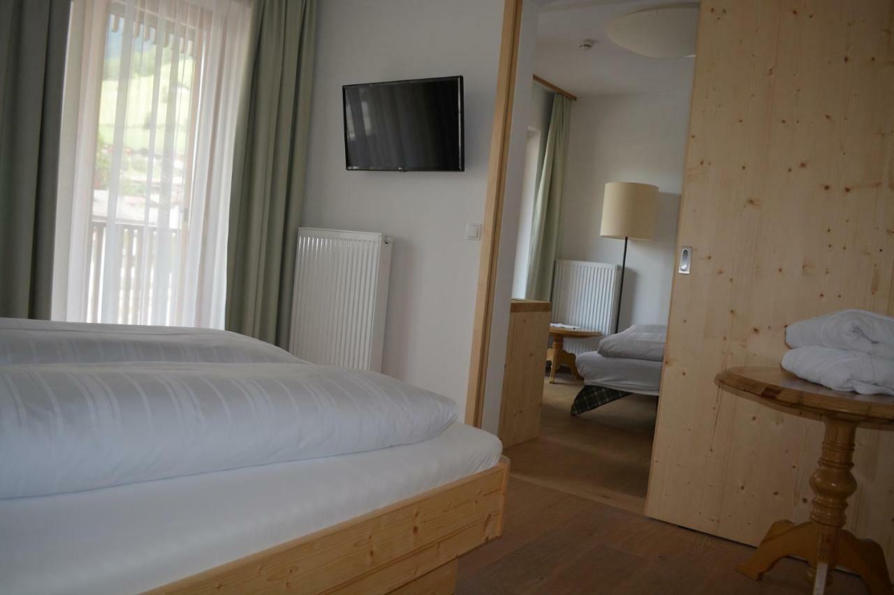 Hotel Schoenblick Sexten Extérieur photo