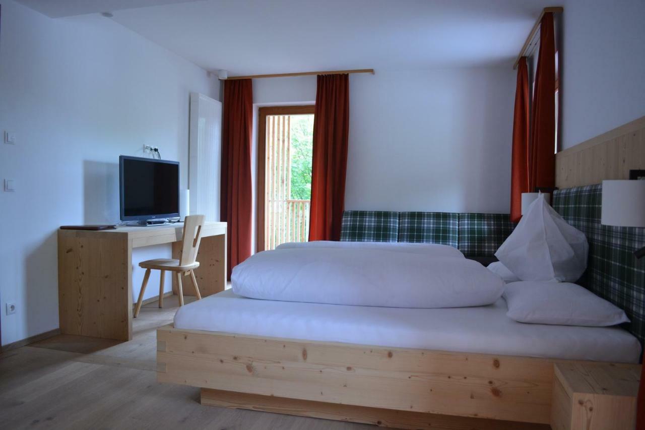 Hotel Schoenblick Sexten Extérieur photo