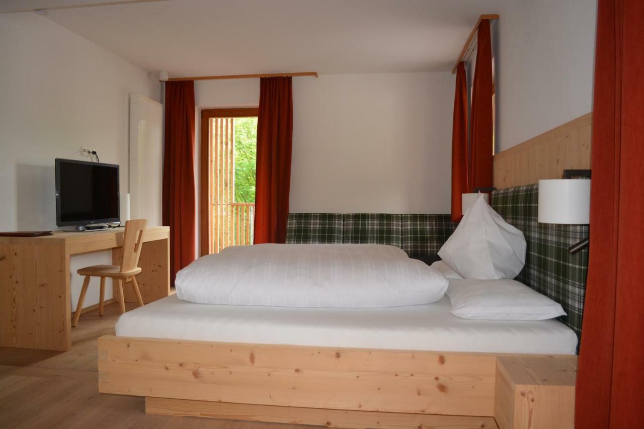 Hotel Schoenblick Sexten Extérieur photo