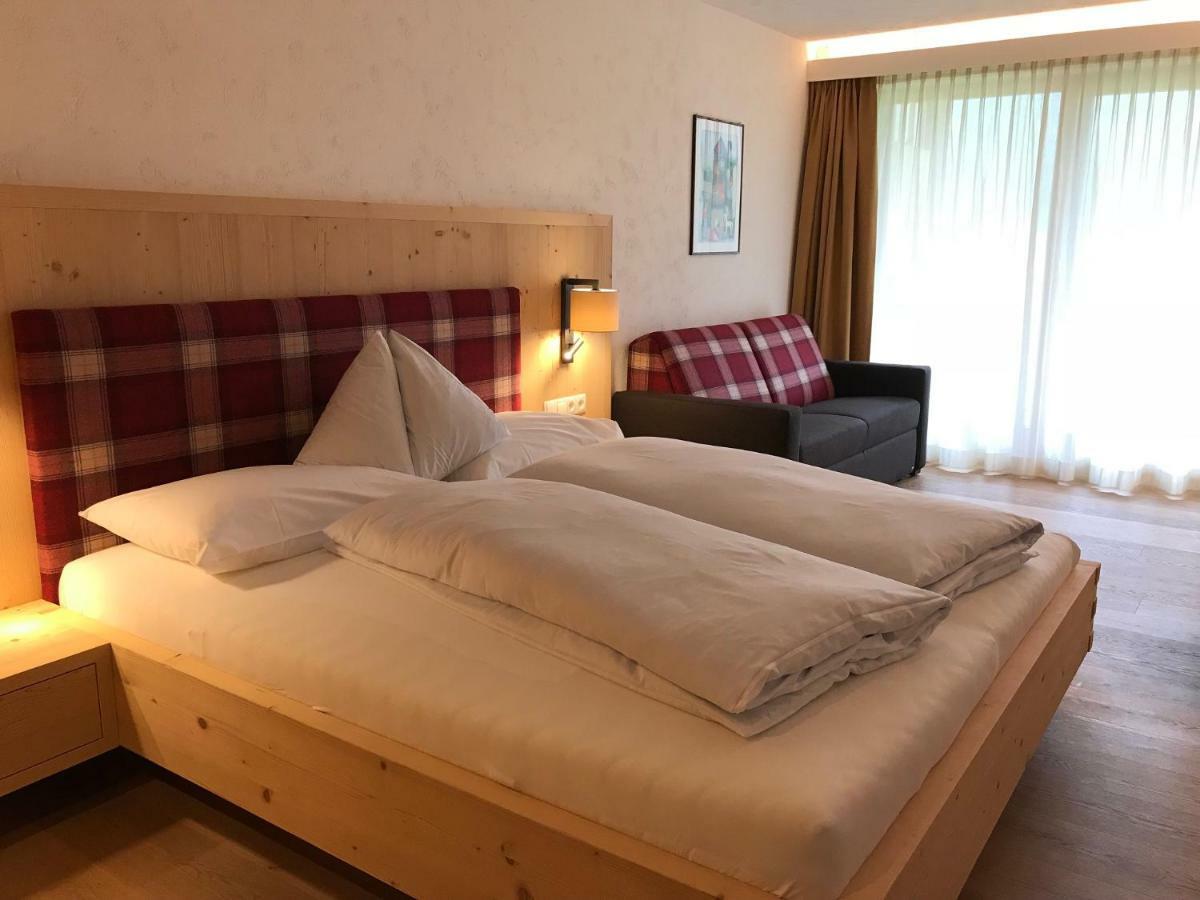 Hotel Schoenblick Sexten Extérieur photo