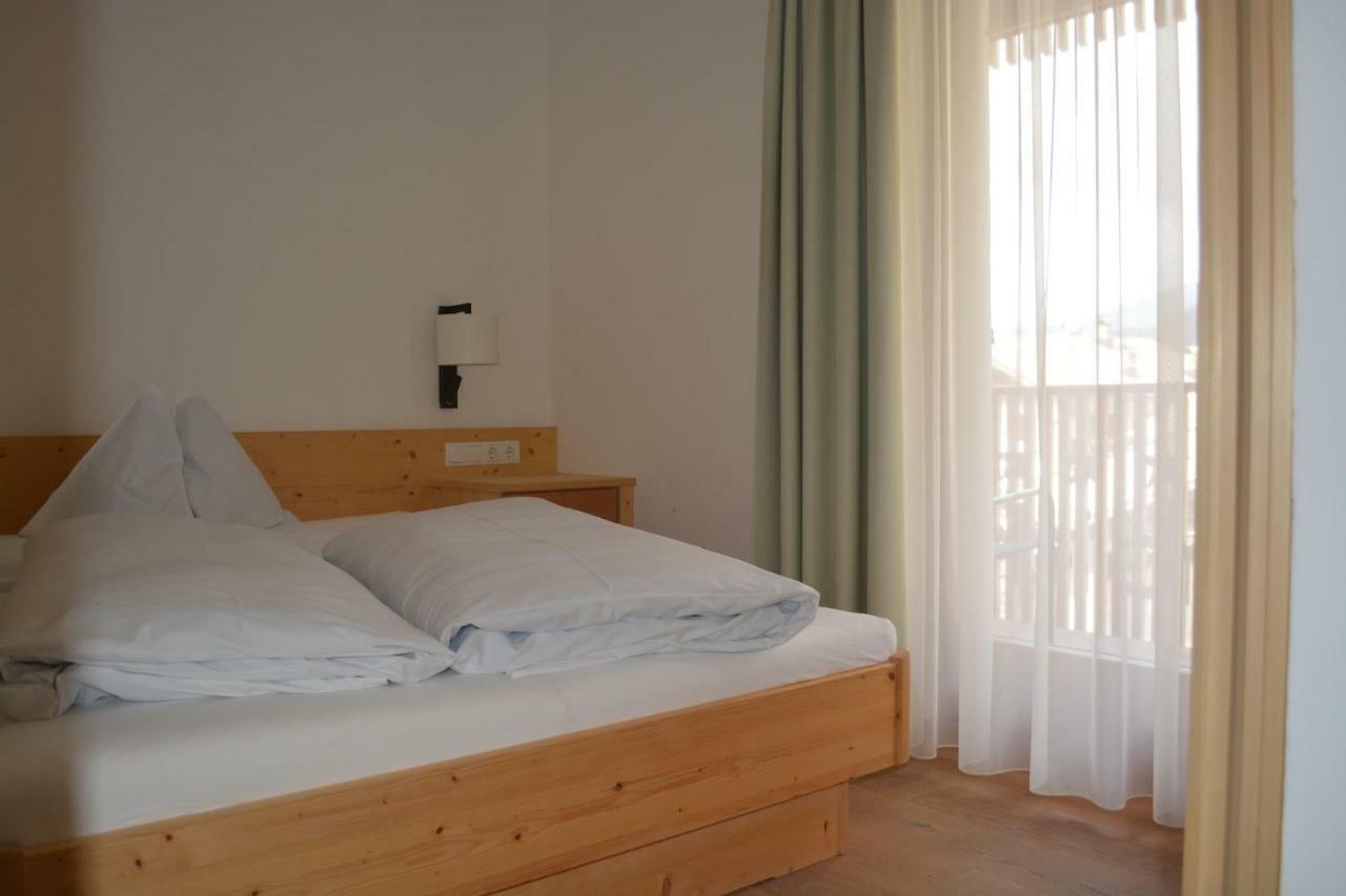 Hotel Schoenblick Sexten Extérieur photo