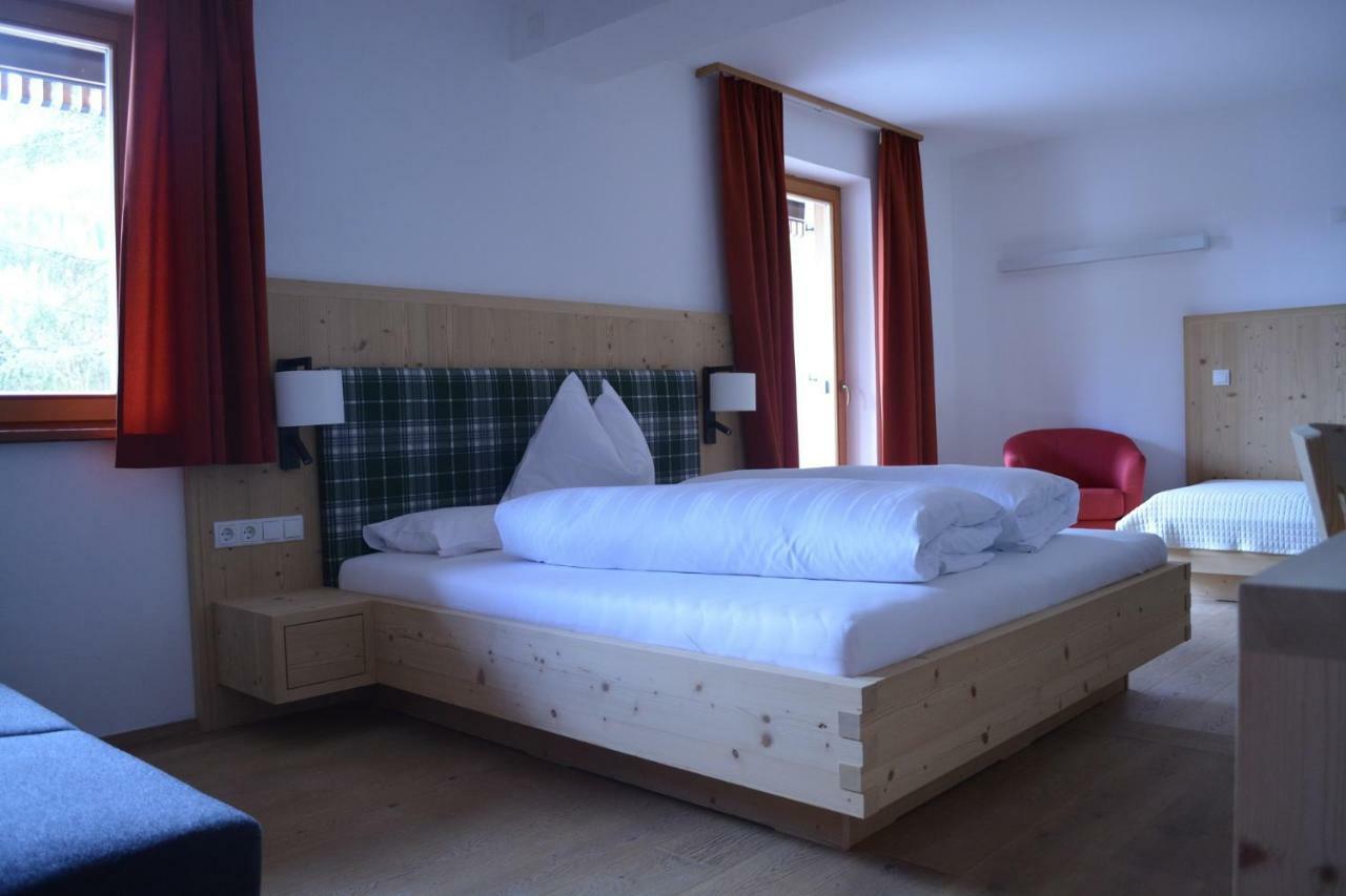 Hotel Schoenblick Sexten Extérieur photo